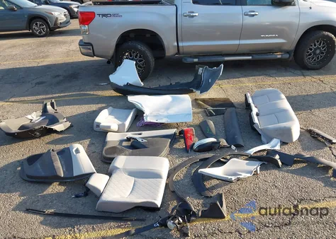 2022 Toyota Corolla Cross Le из США, поврежденный, VIN 7MUCAAAG0NV004751